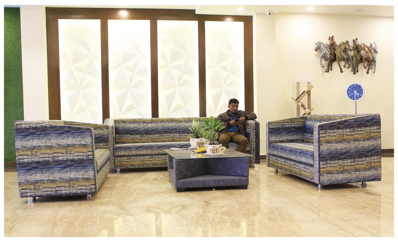 Hotel Radiant Inn Roorkee Экстерьер фото