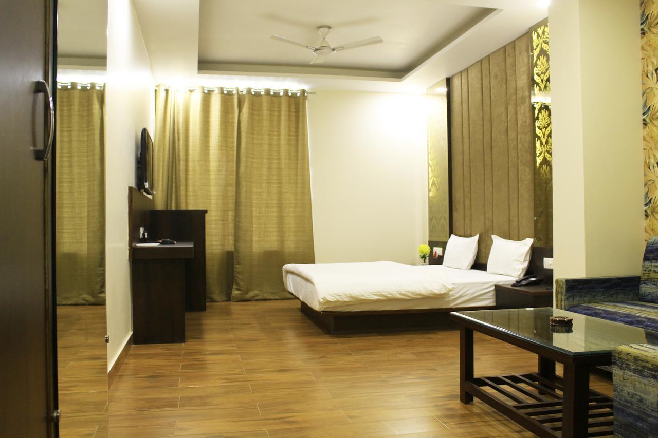 Hotel Radiant Inn Roorkee Экстерьер фото